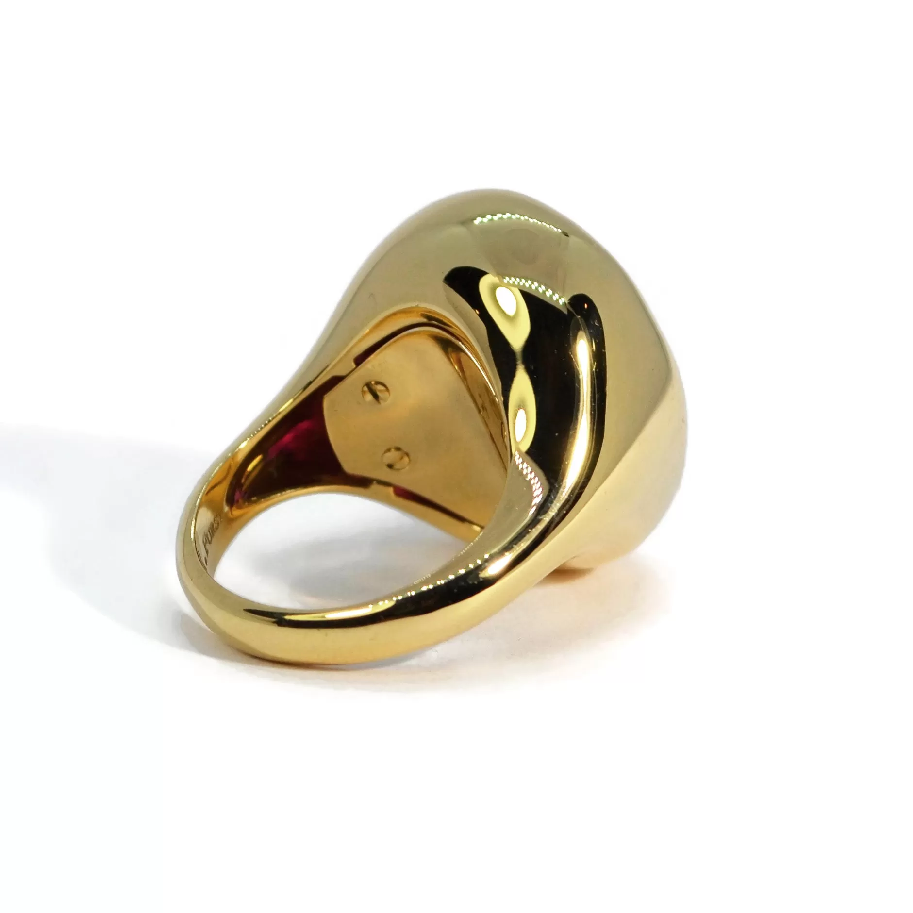 A & Furst - Essential - One of a Kind Cocktail Ring with Rubellite, 18k Yellow Gold