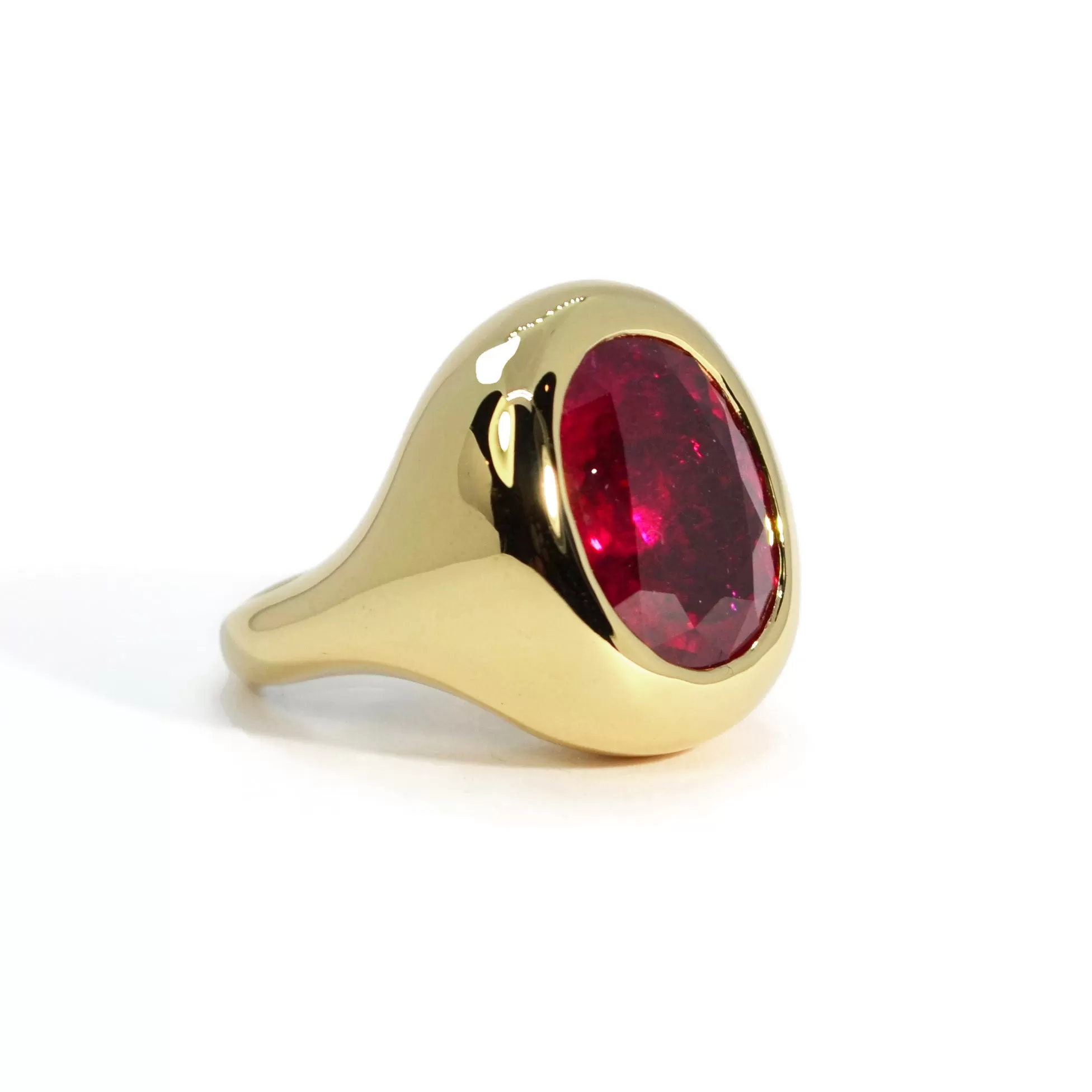 A & Furst - Essential - One of a Kind Cocktail Ring with Rubellite, 18k Yellow Gold