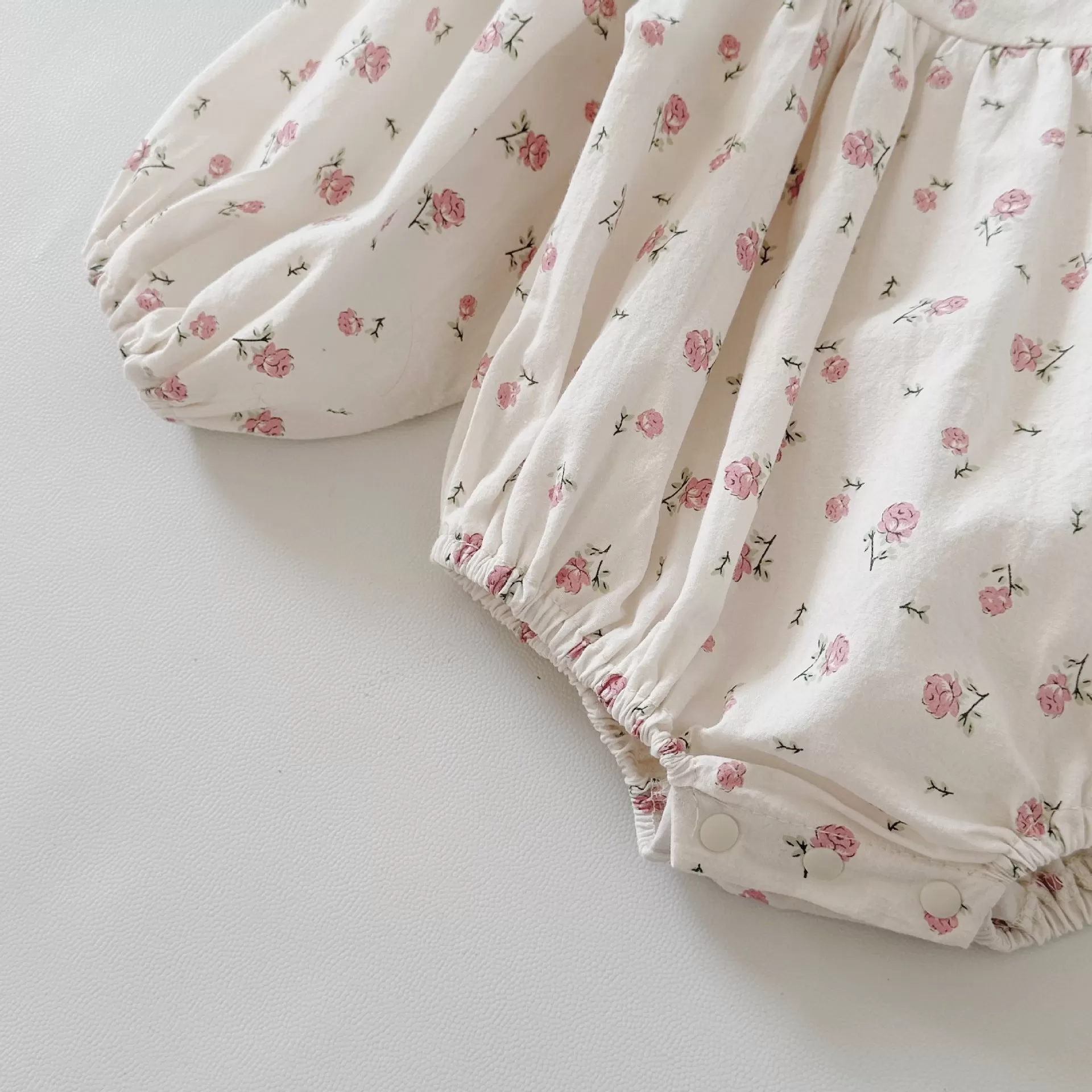 Baby Girls Flower Print Rompers Wholesale 240301102