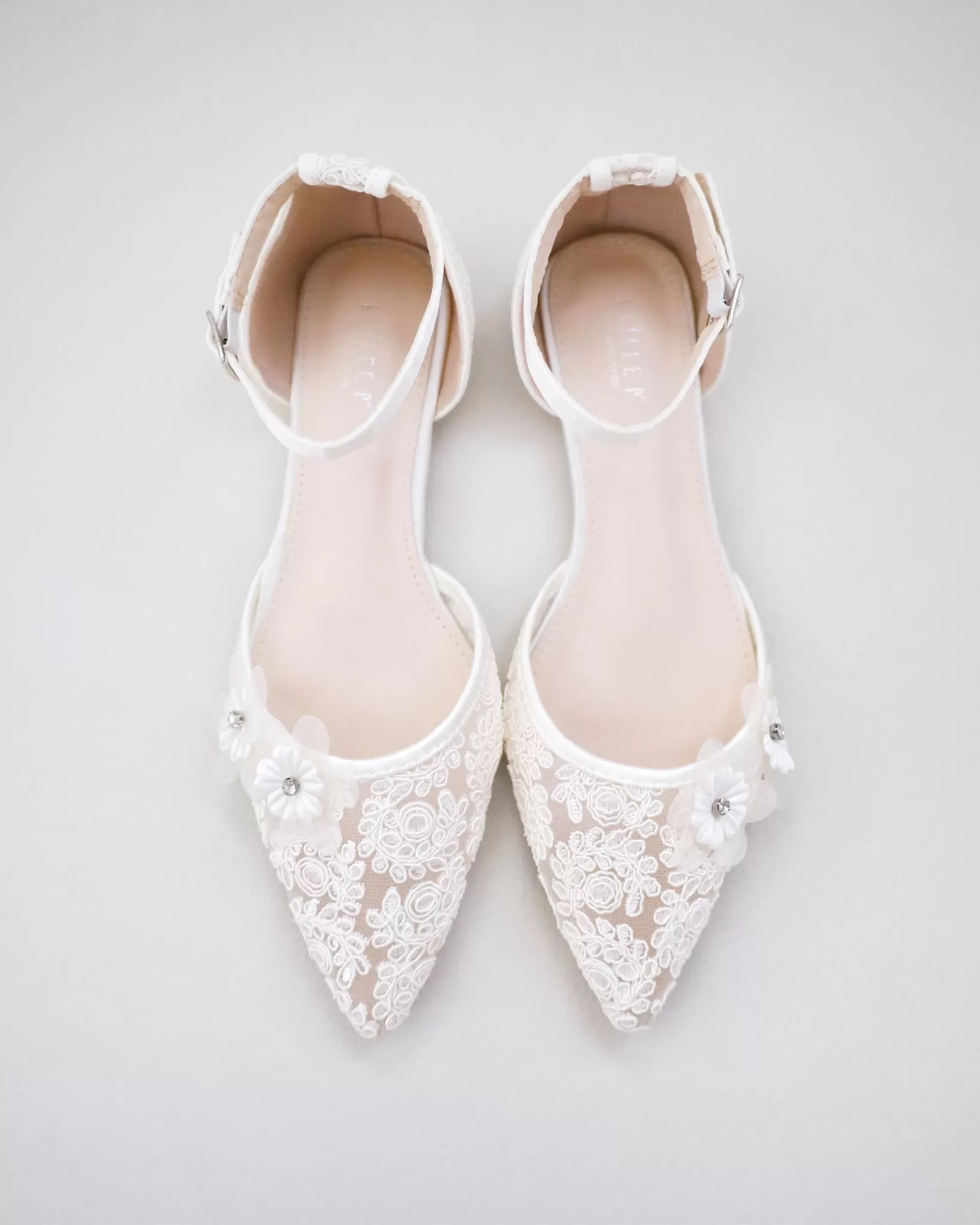 Crochet Lace Pointy Toe Flats with Flower Applique