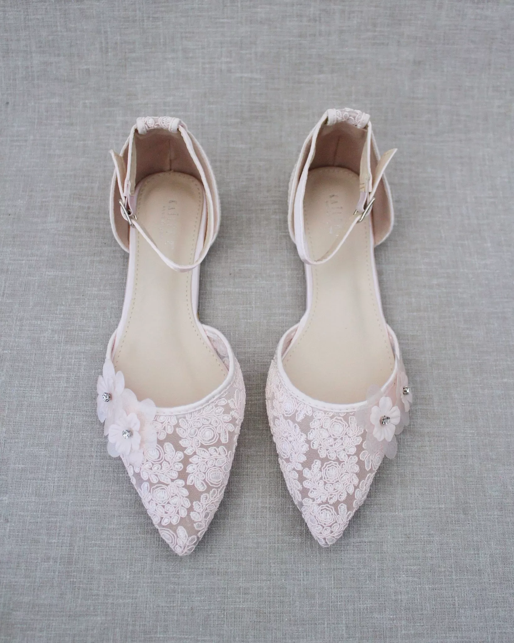 Crochet Lace Pointy Toe Flats with Flower Applique