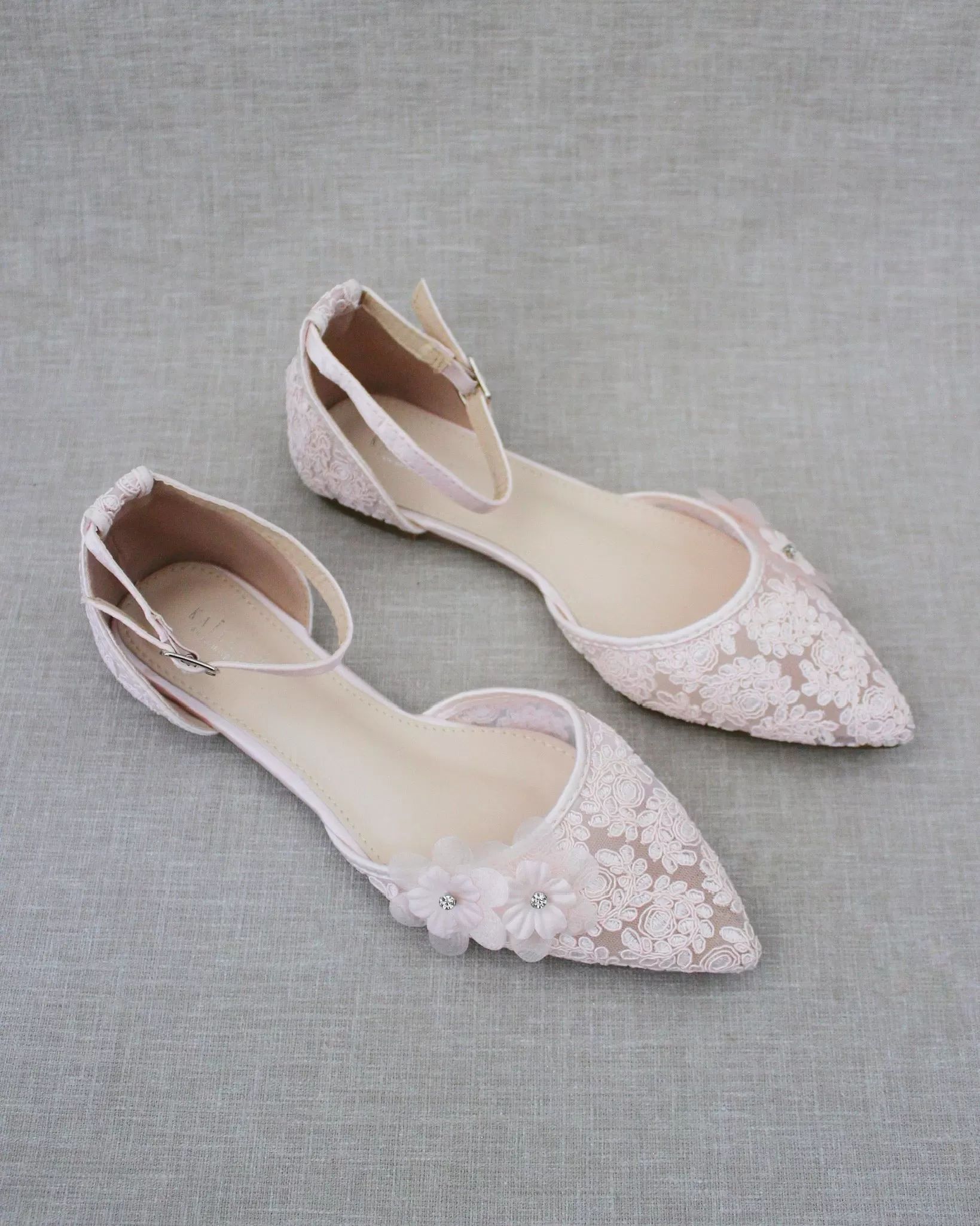 Crochet Lace Pointy Toe Flats with Flower Applique