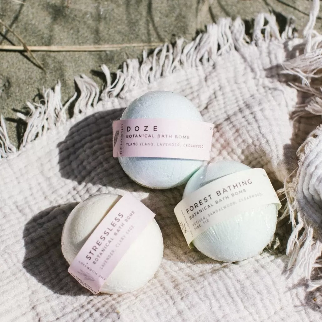 D O Z E | Botanical Bath Bomb