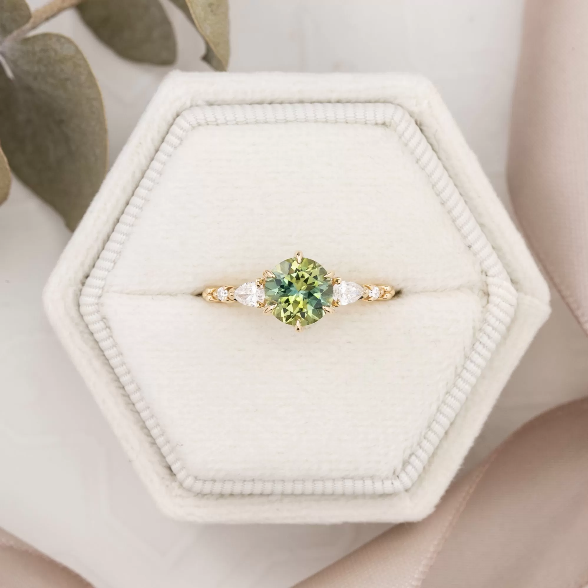 Estel Fleur Petal Ring 1.43ct Parti Green Yellow Montana Sapphire, 14k Yellow Gold (One of a kind)