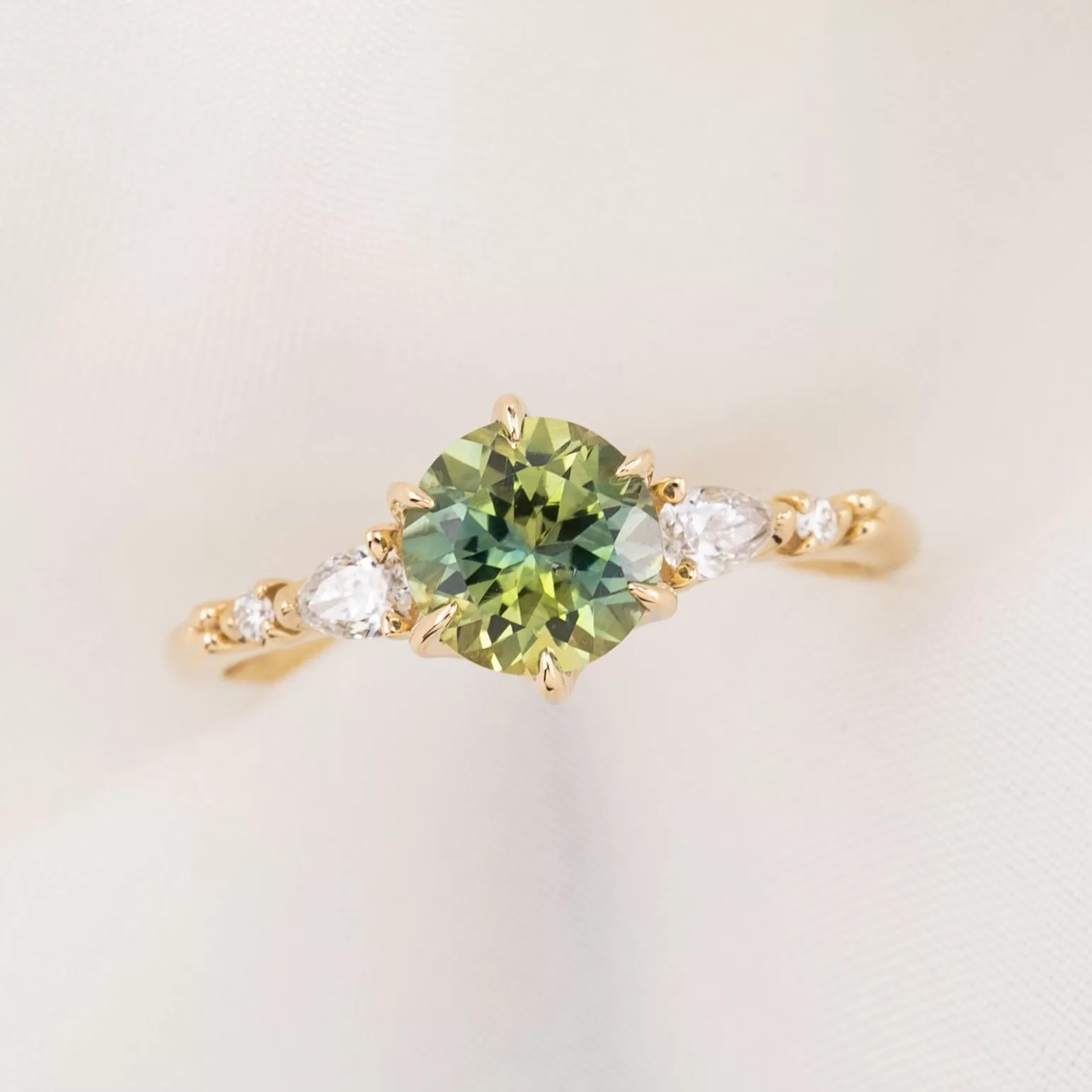 Estel Fleur Petal Ring 1.43ct Parti Green Yellow Montana Sapphire, 14k Yellow Gold (One of a kind)