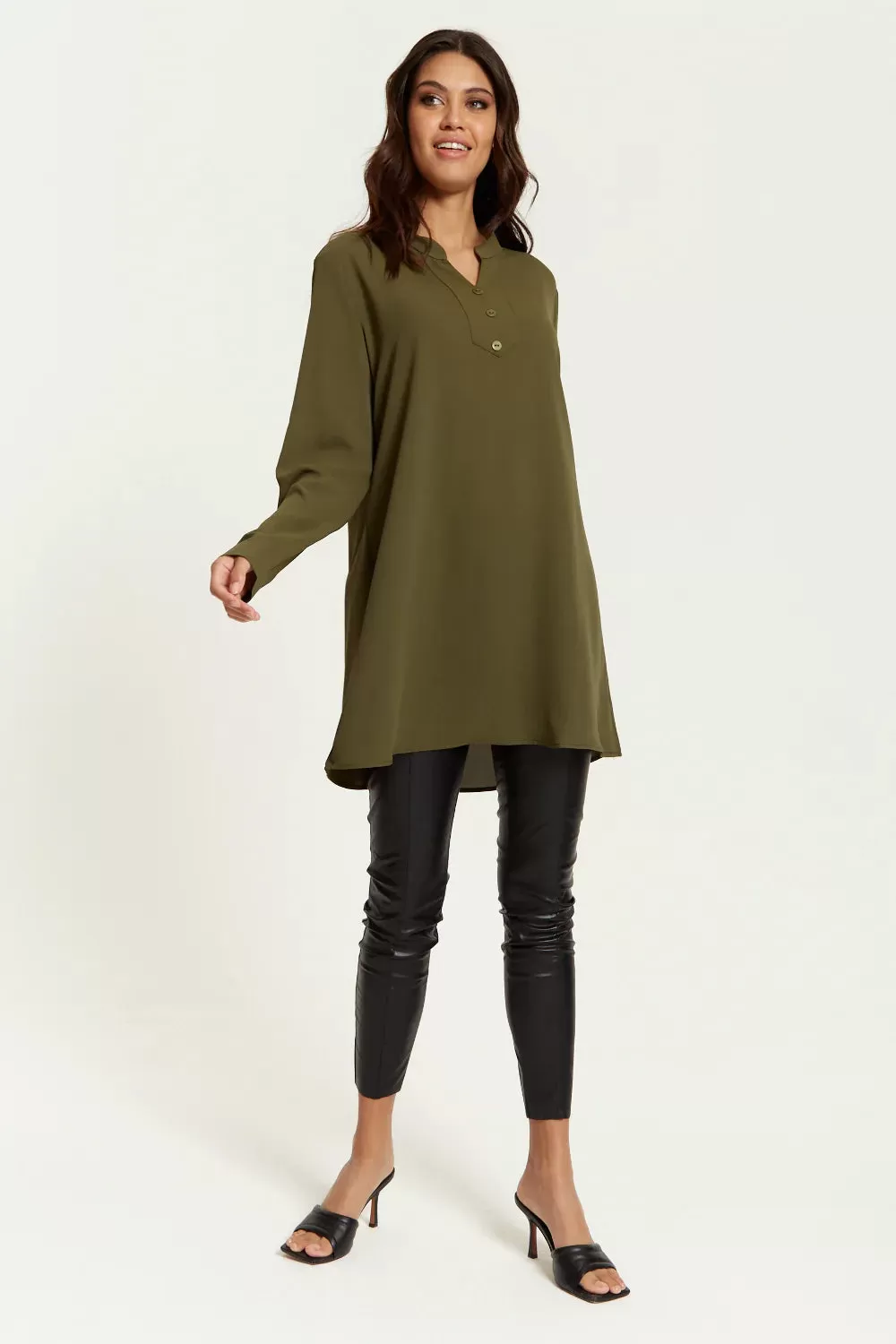 Hoxton Gal Long Sleeves Button Detailed Tunic