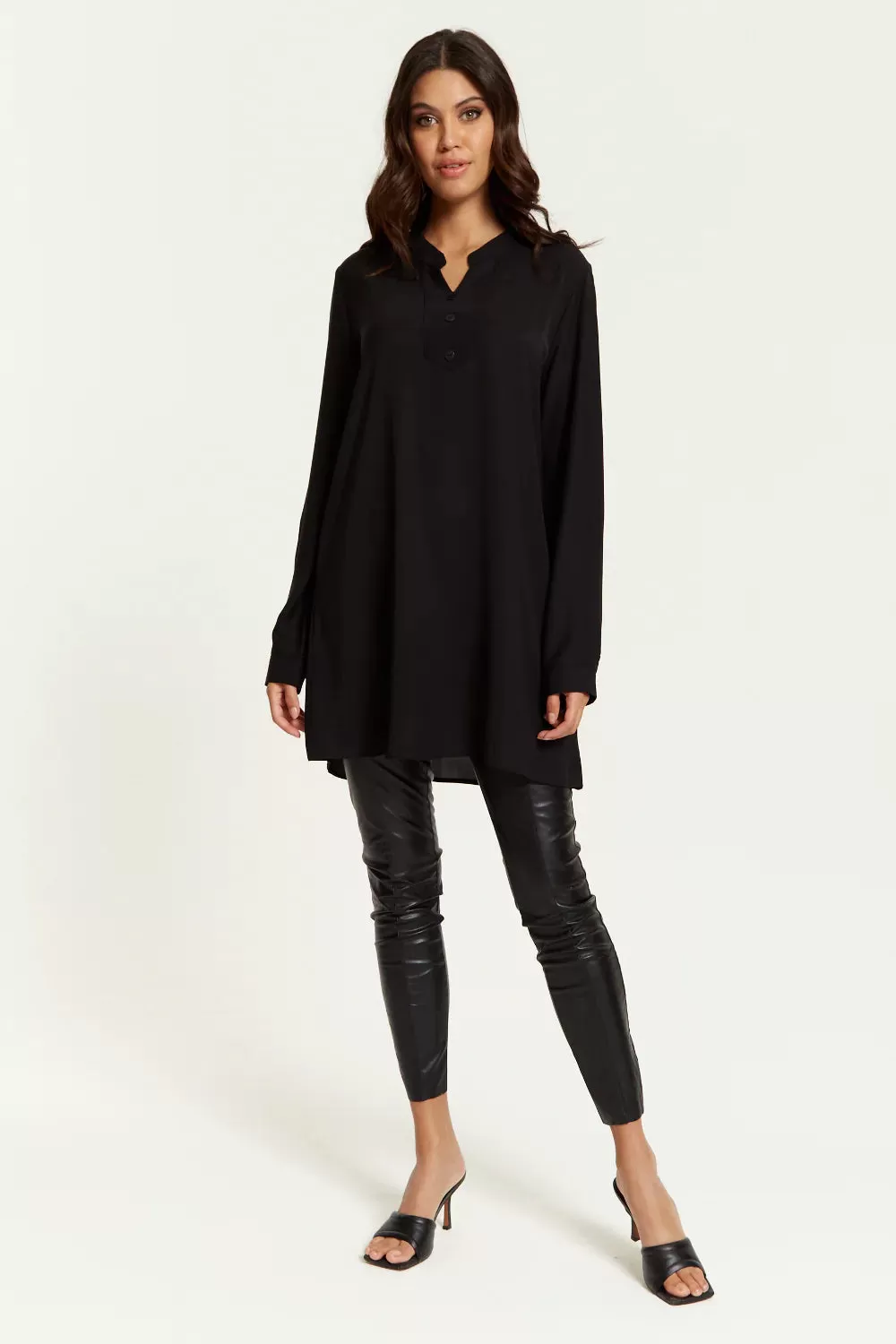 Hoxton Gal Long Sleeves Button Detailed Tunic