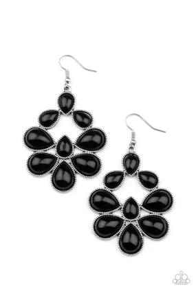 In Crowd Couture - Black Earring