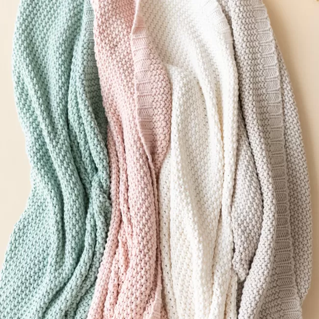 Kyte Baby Chunky Knit Baby Blanket in Cloud