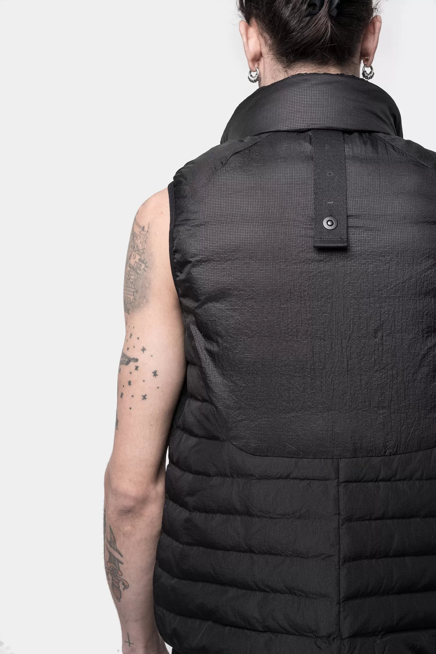 Lightweight down puffer vest