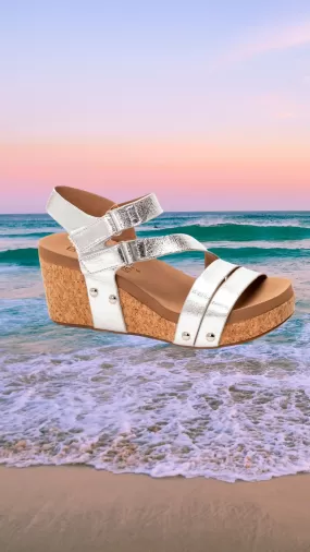 Market Live Preorder: Giggle Wedge by Corky’s (Ships in 2-3 Weeks)