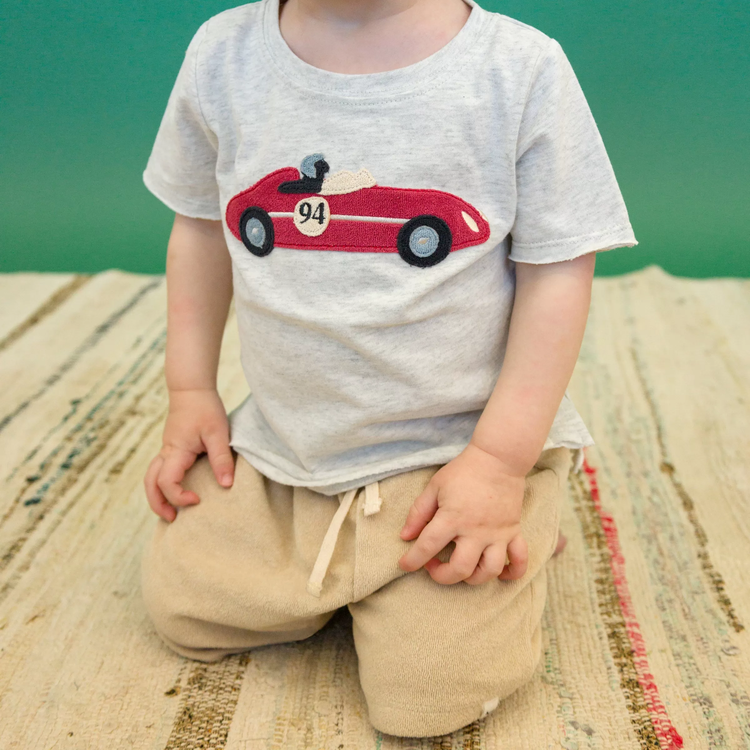 oh baby! Raw Edge Short Sleeve Cotton Slub Tee - Racecar Applique - Heather Gray