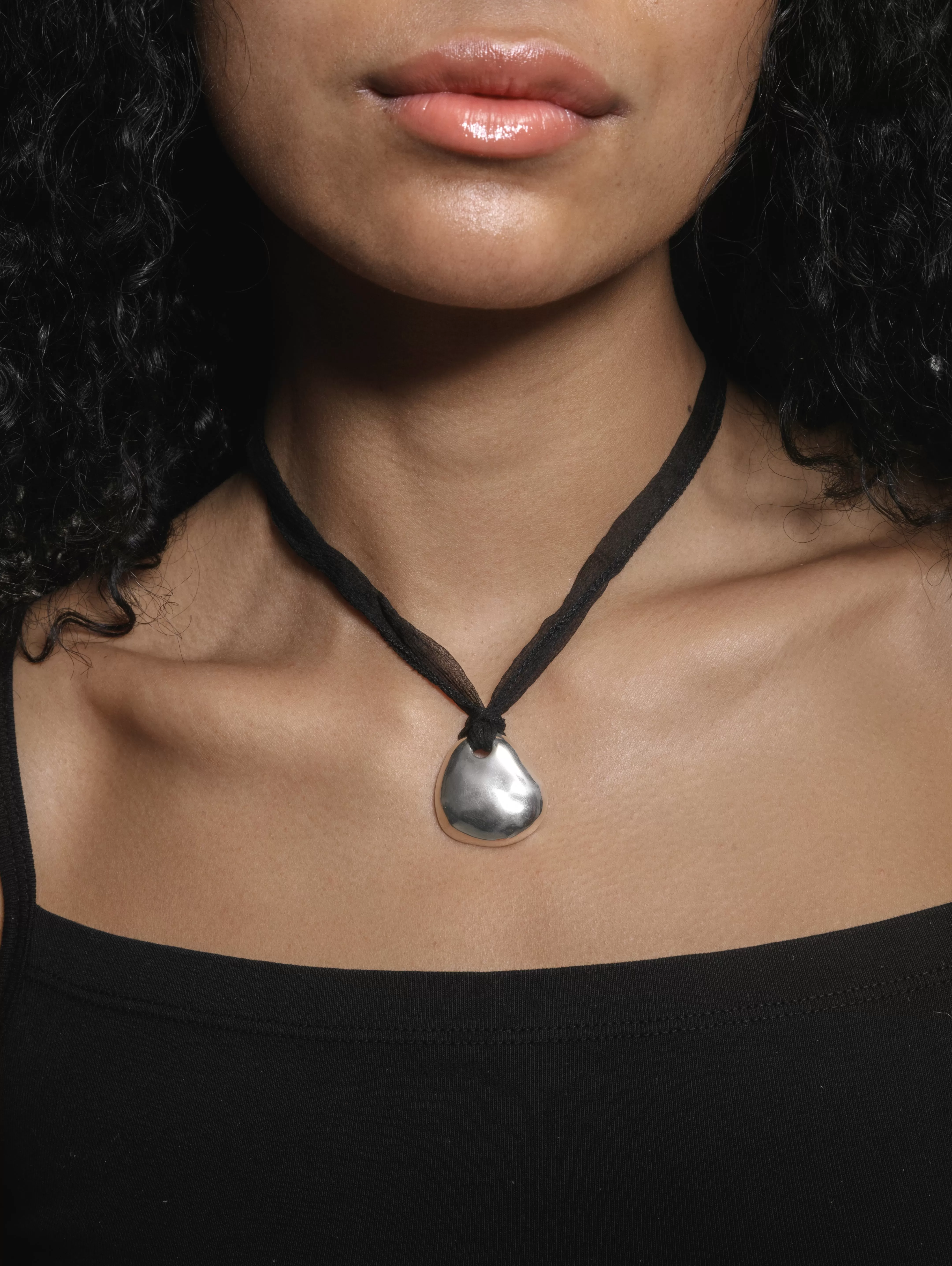 Petal Necklace in Black