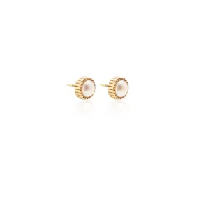 Radiant / Pearl Studs / Gold