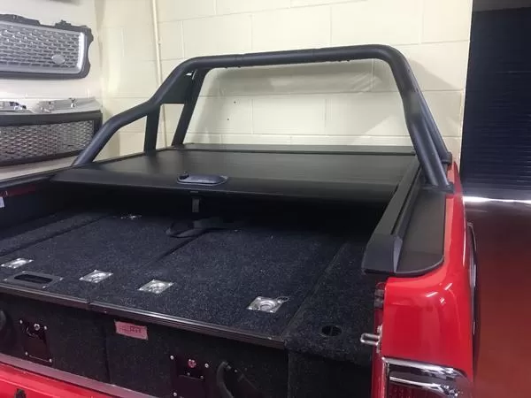 Roll & Lock Style Load Bed Tonneau Cover Toyota Hilux 05-16 [Rollbar Compatible]