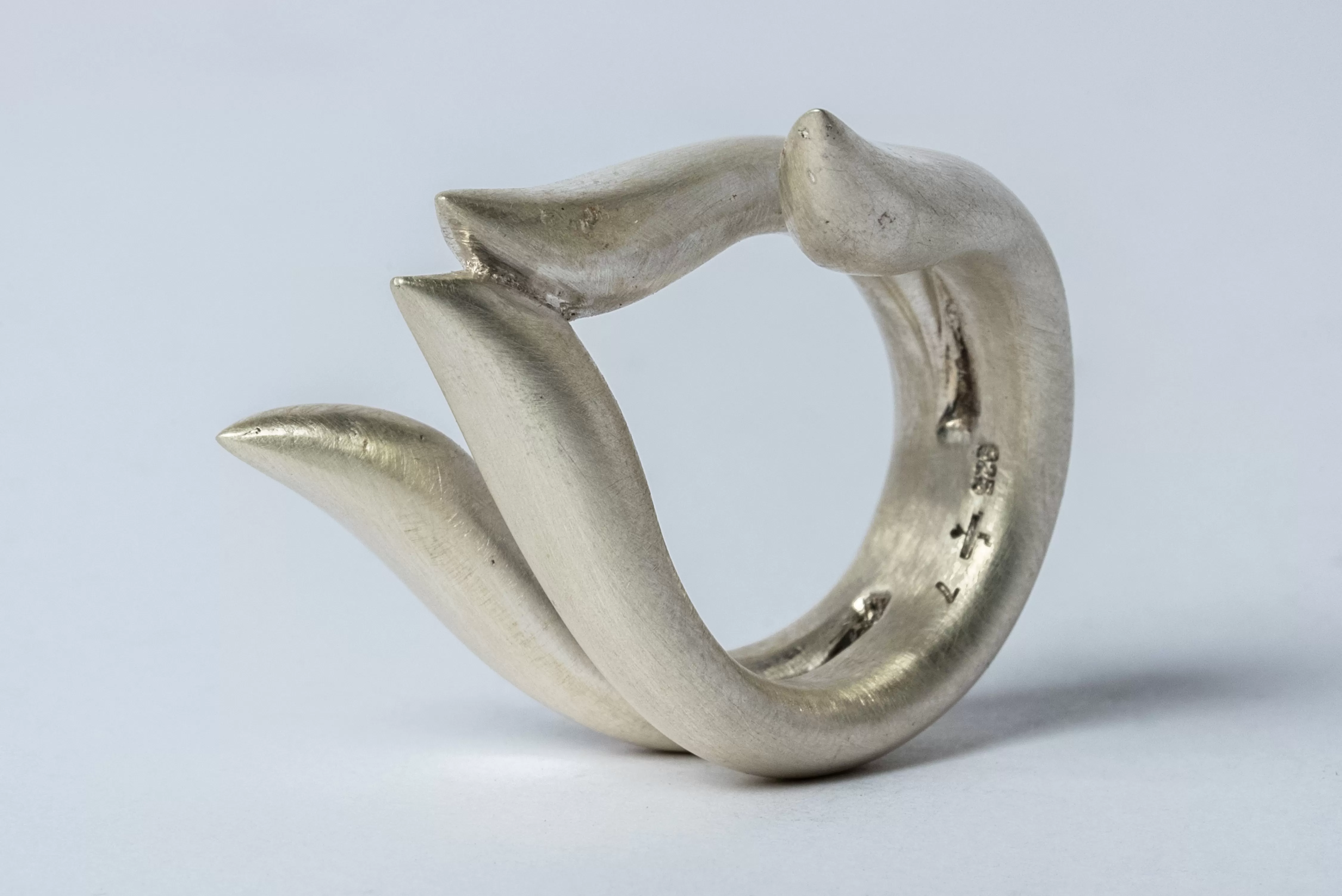 Tatius Ring (Flower 2, Left Mirror, MA)